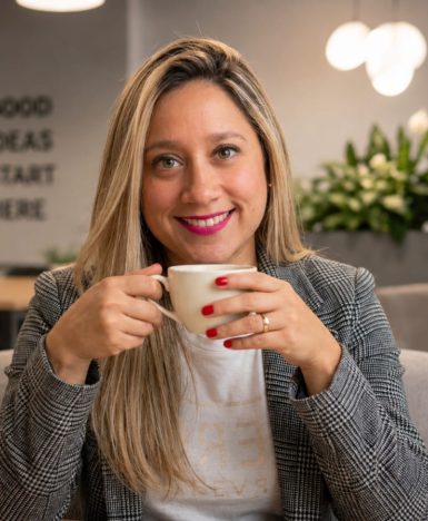 El Estado no necesita más likes, necesita servicios públicos que funcionen